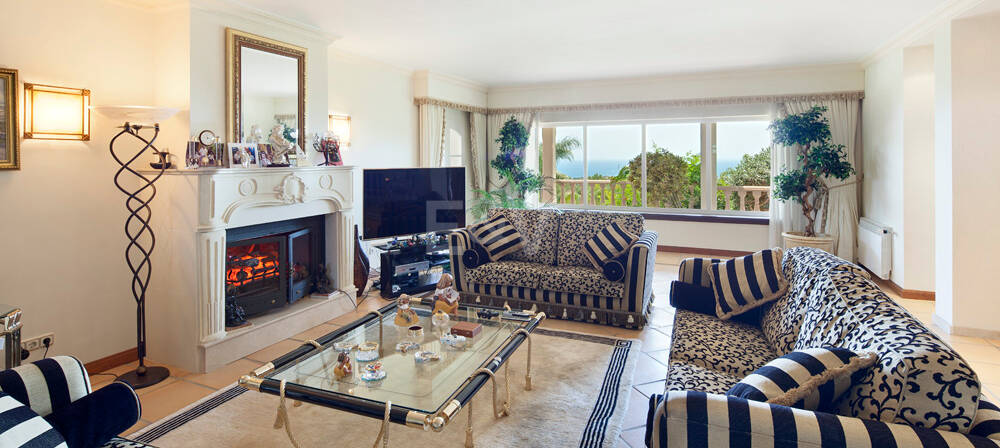 Villa with Panoramic Views in Los Altos de los Monteros