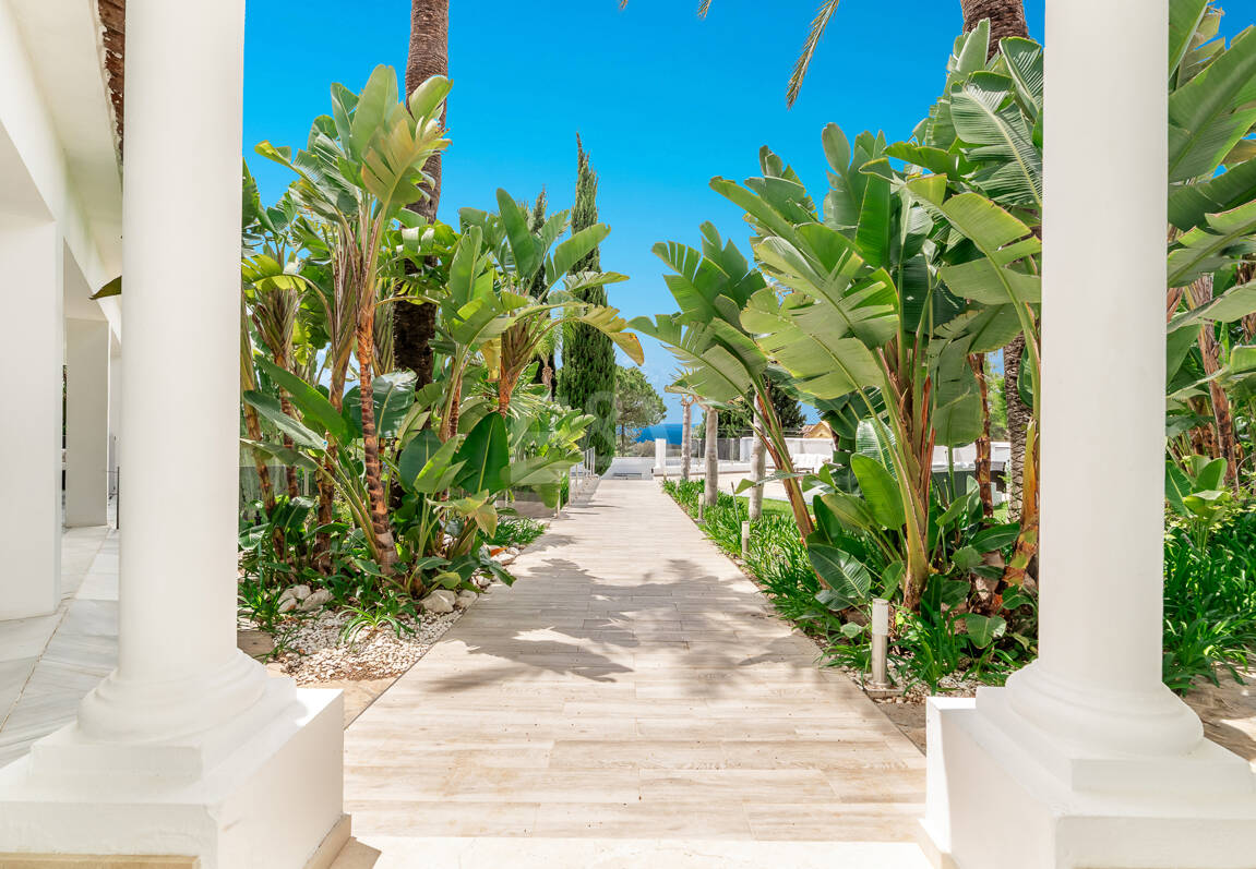 Magnifik Villa i Elviria med fantastisk havsutsikt