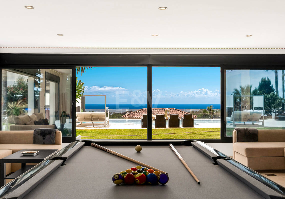 Magnífica villa in Elviria con impresionantes vistas al mar