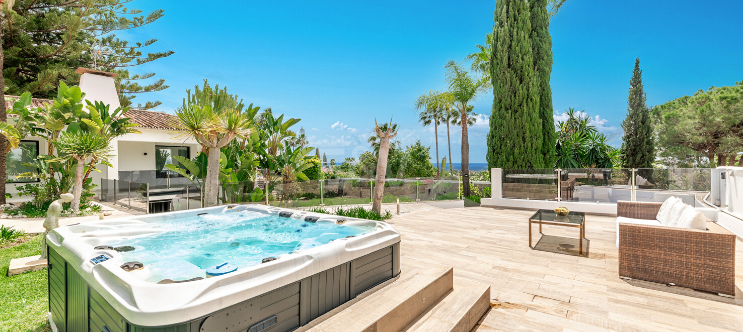 Magnificent Villa in Elviria with Stunning Sea Views