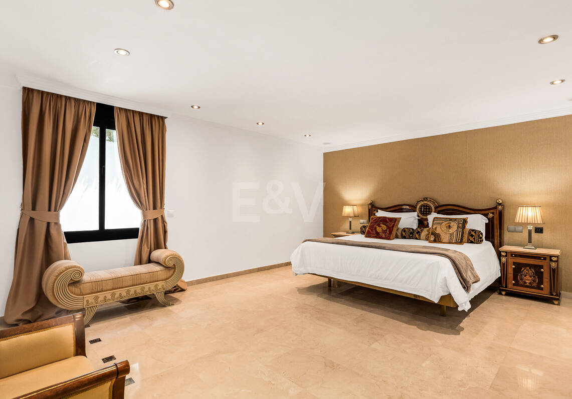 Magnífica villa in Elviria con impresionantes vistas al mar
