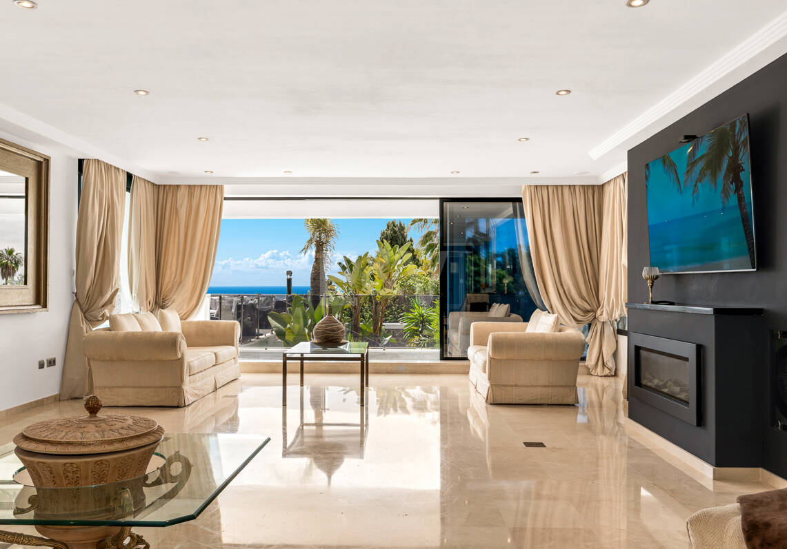 Magnífica villa in Elviria con impresionantes vistas al mar