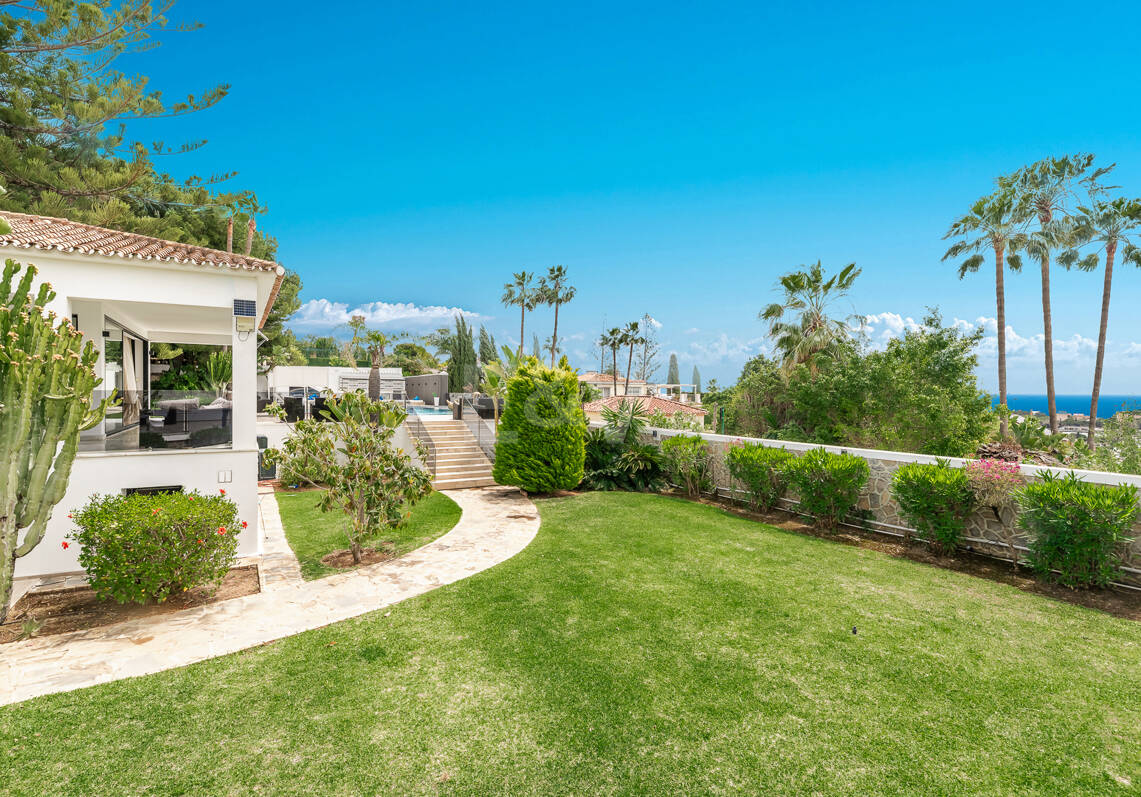 Magnífica villa in Elviria con impresionantes vistas al mar