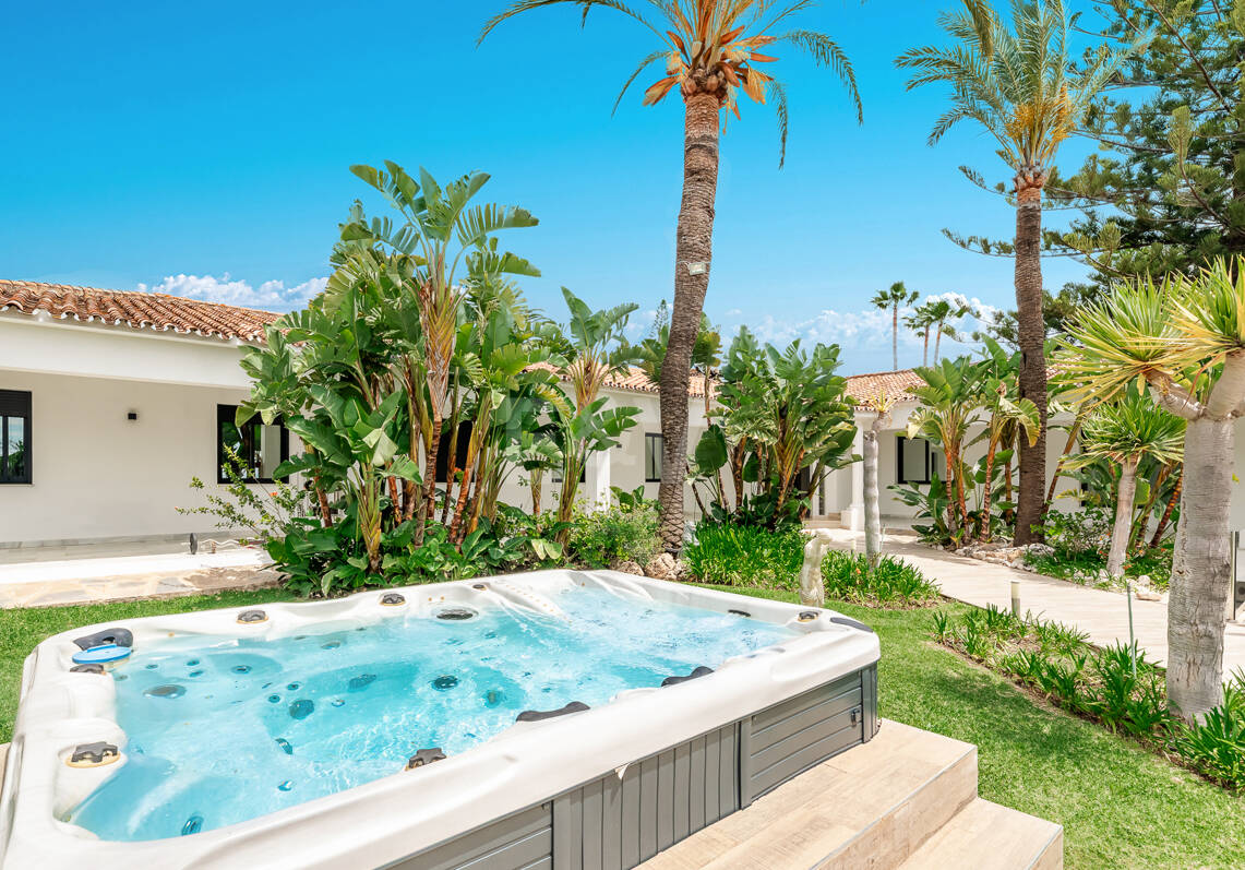 Magnífica villa in Elviria con impresionantes vistas al mar