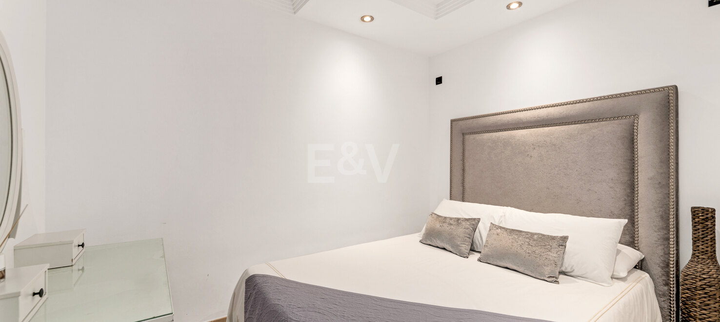 Magnificent Villa in Elviria with Stunning Sea Views