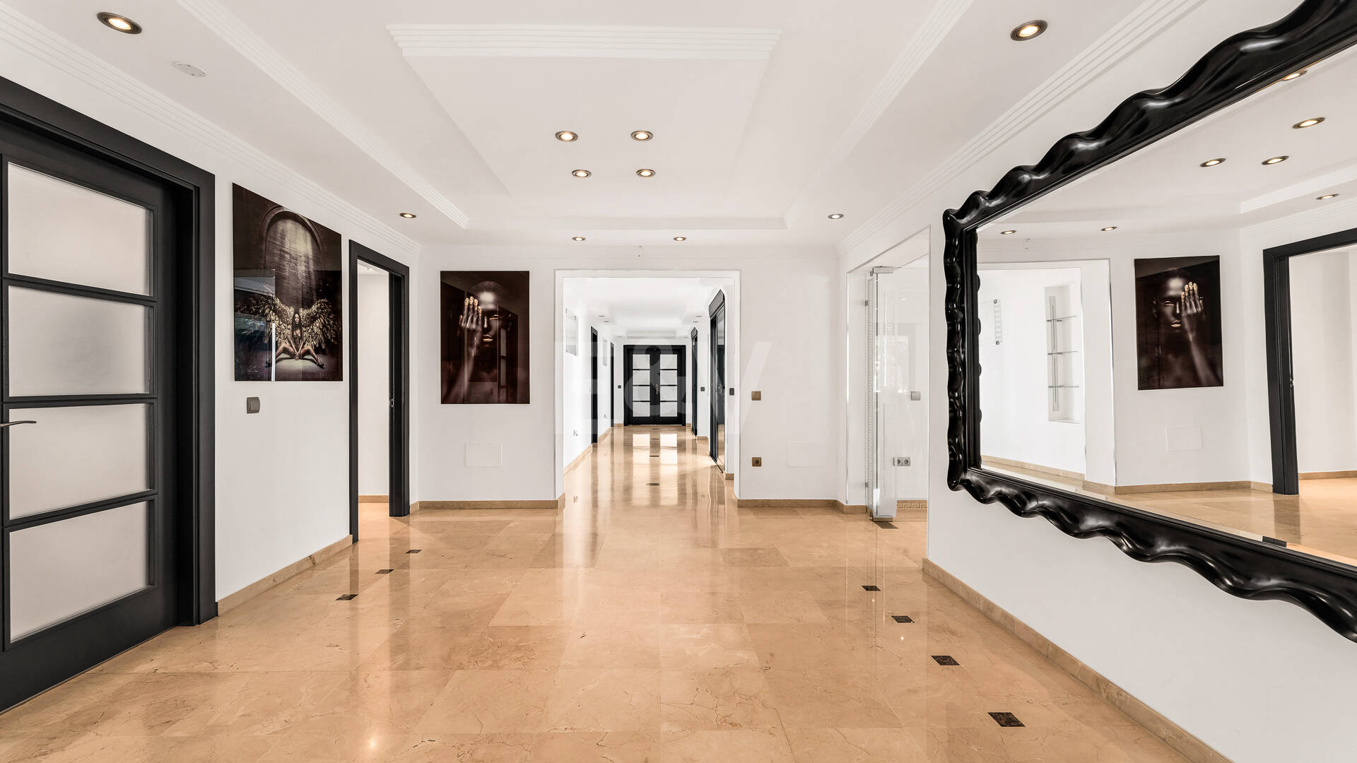 Magnifik Villa i Elviria med fantastisk havsutsikt