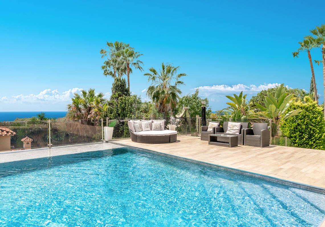 Magnífica villa in Elviria con impresionantes vistas al mar