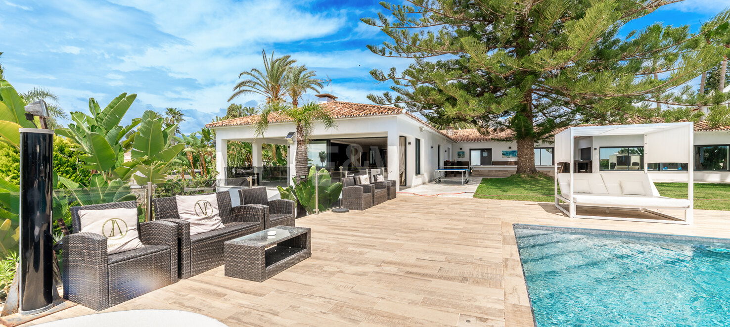 Magnificent Villa in Elviria with Stunning Sea Views