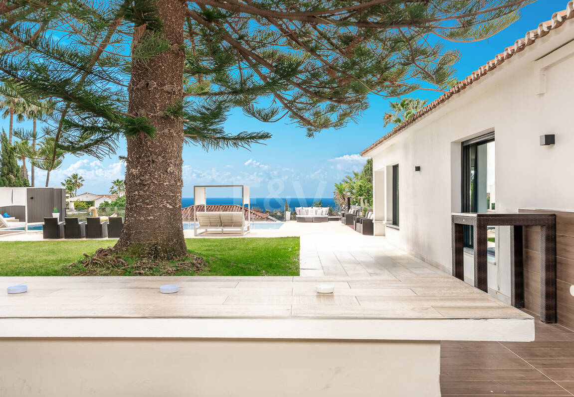 Magnifik Villa i Elviria med fantastisk havsutsikt