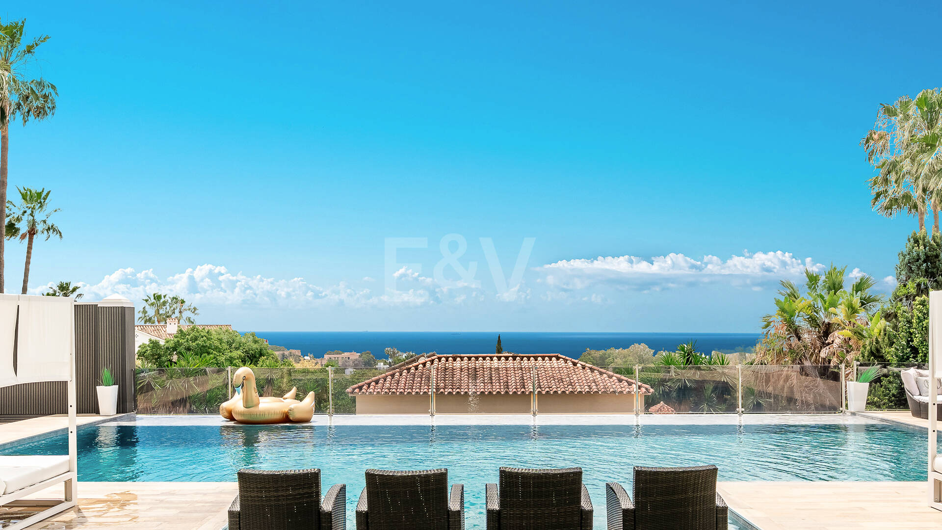 Herrliche Villa in Elviria mit einem fantastischen Meerblick