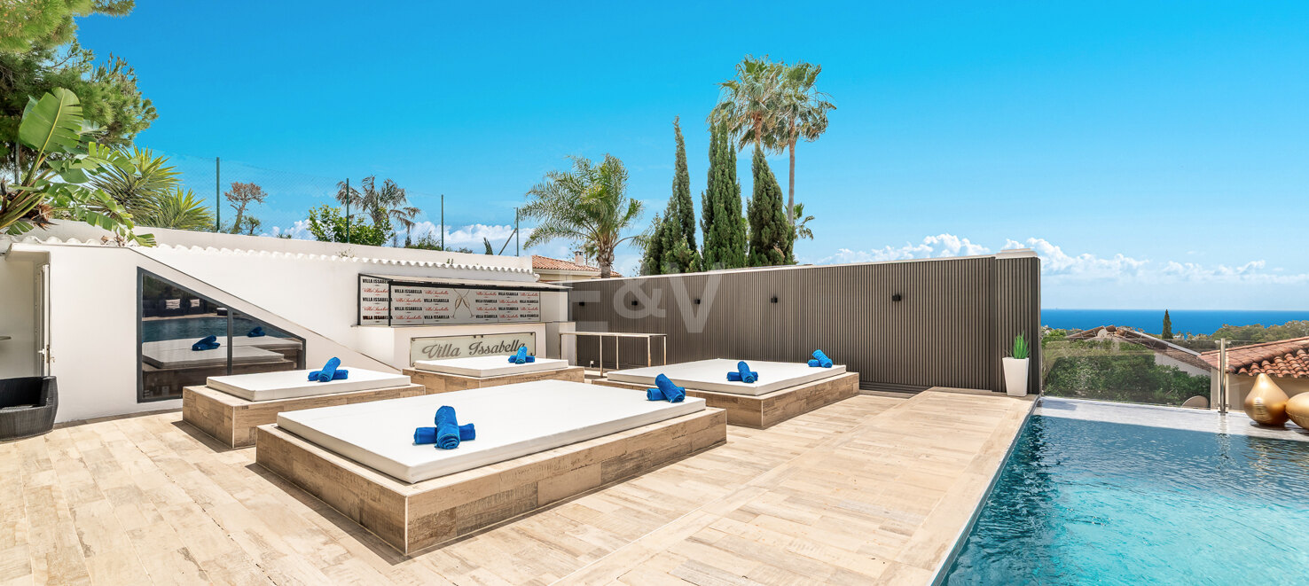 Magnificent Villa in Elviria with Stunning Sea Views