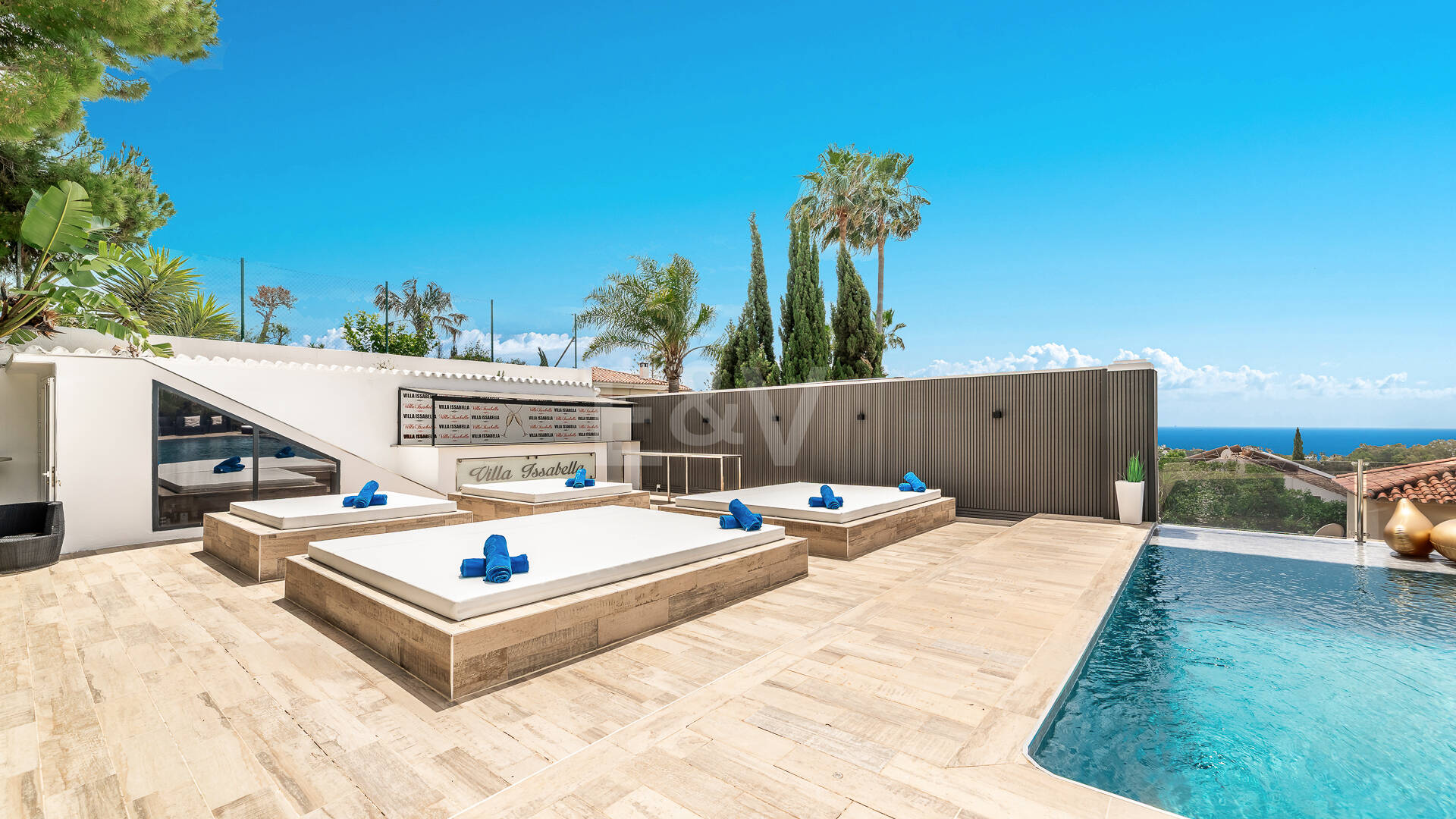 Magnifik Villa i Elviria med fantastisk havsutsikt