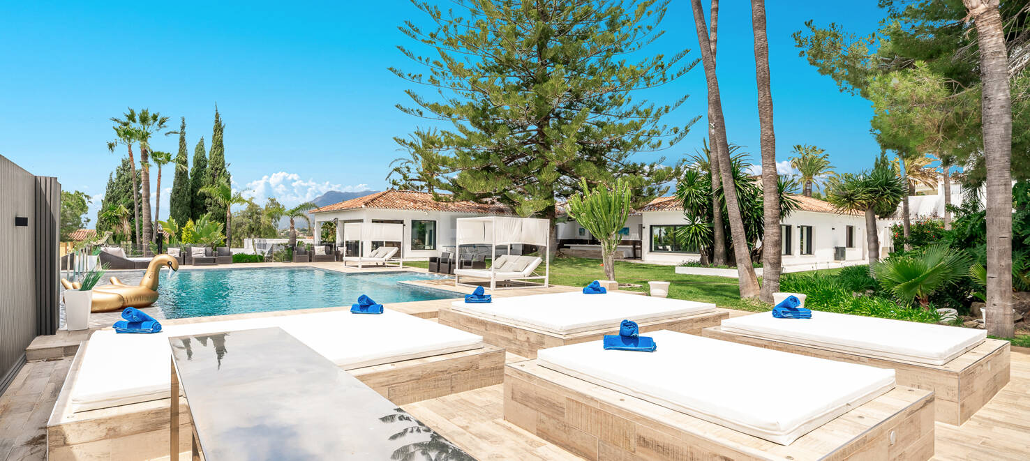 Magnificent Villa in Elviria with Stunning Sea Views