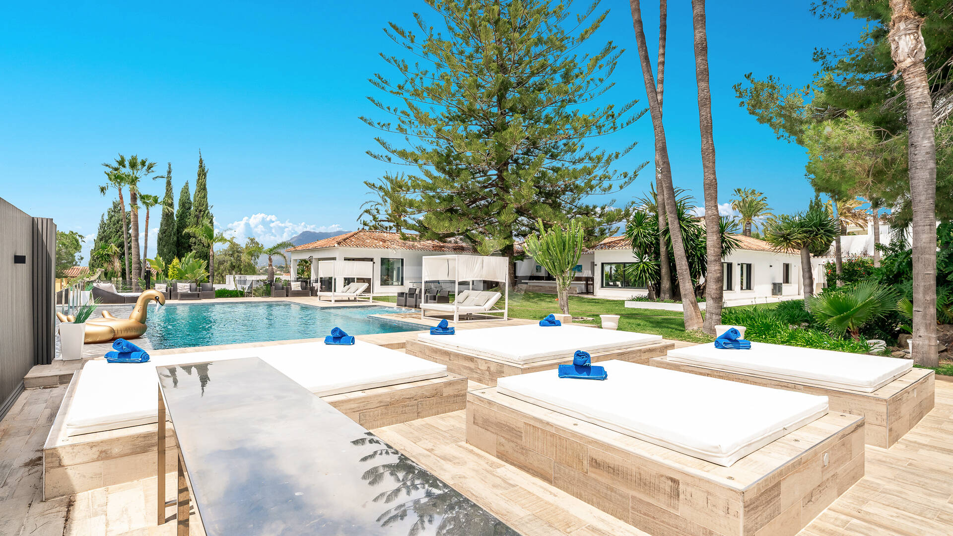 Herrliche Villa in Elviria mit einem fantastischen Meerblick