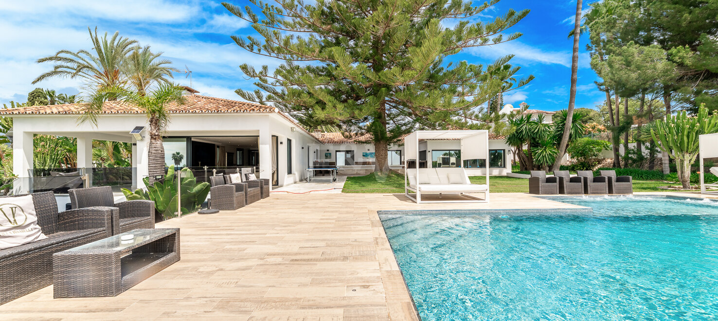 Magnificent Villa in Elviria with Stunning Sea Views