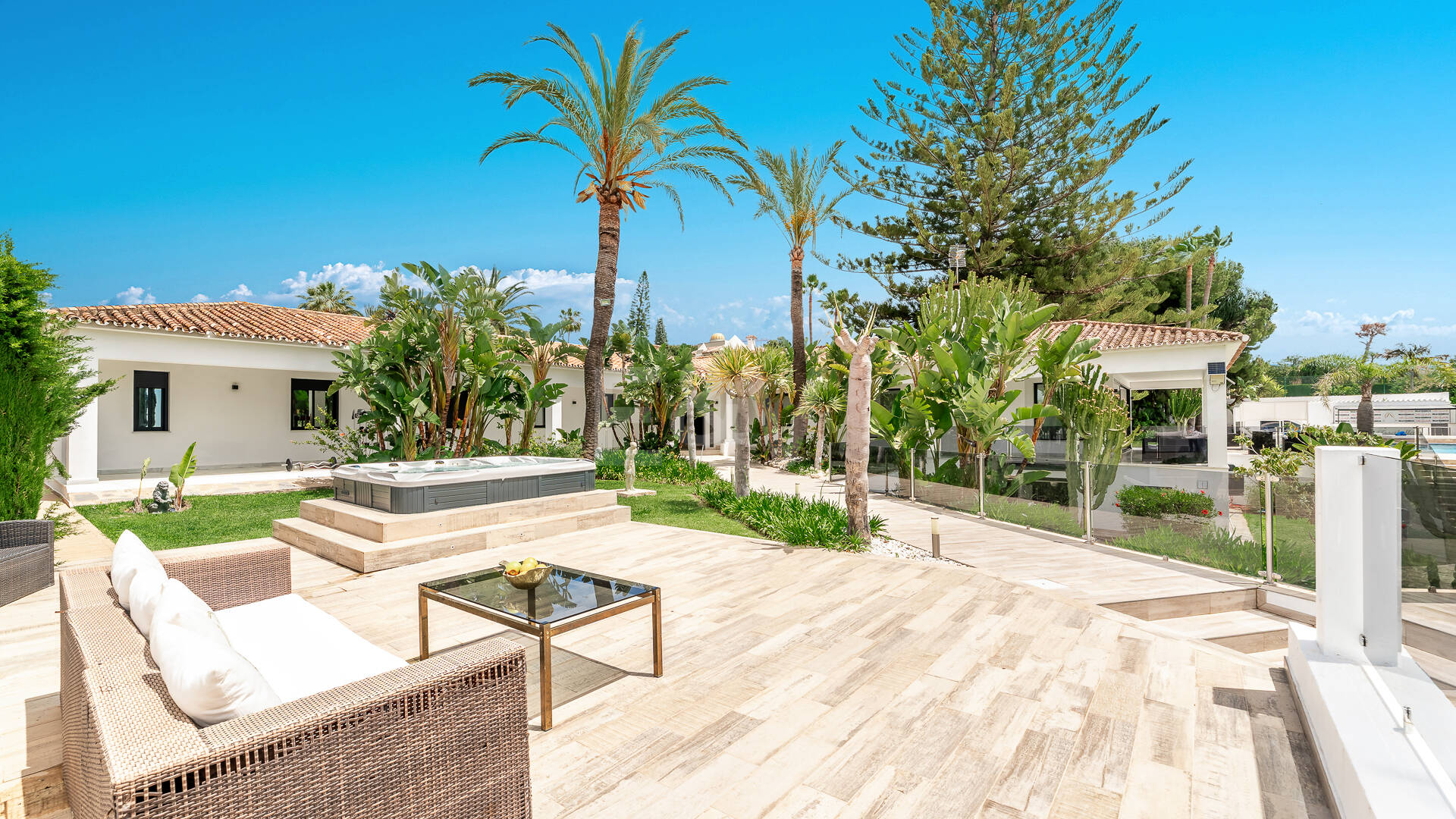 Herrliche Villa in Elviria mit einem fantastischen Meerblick