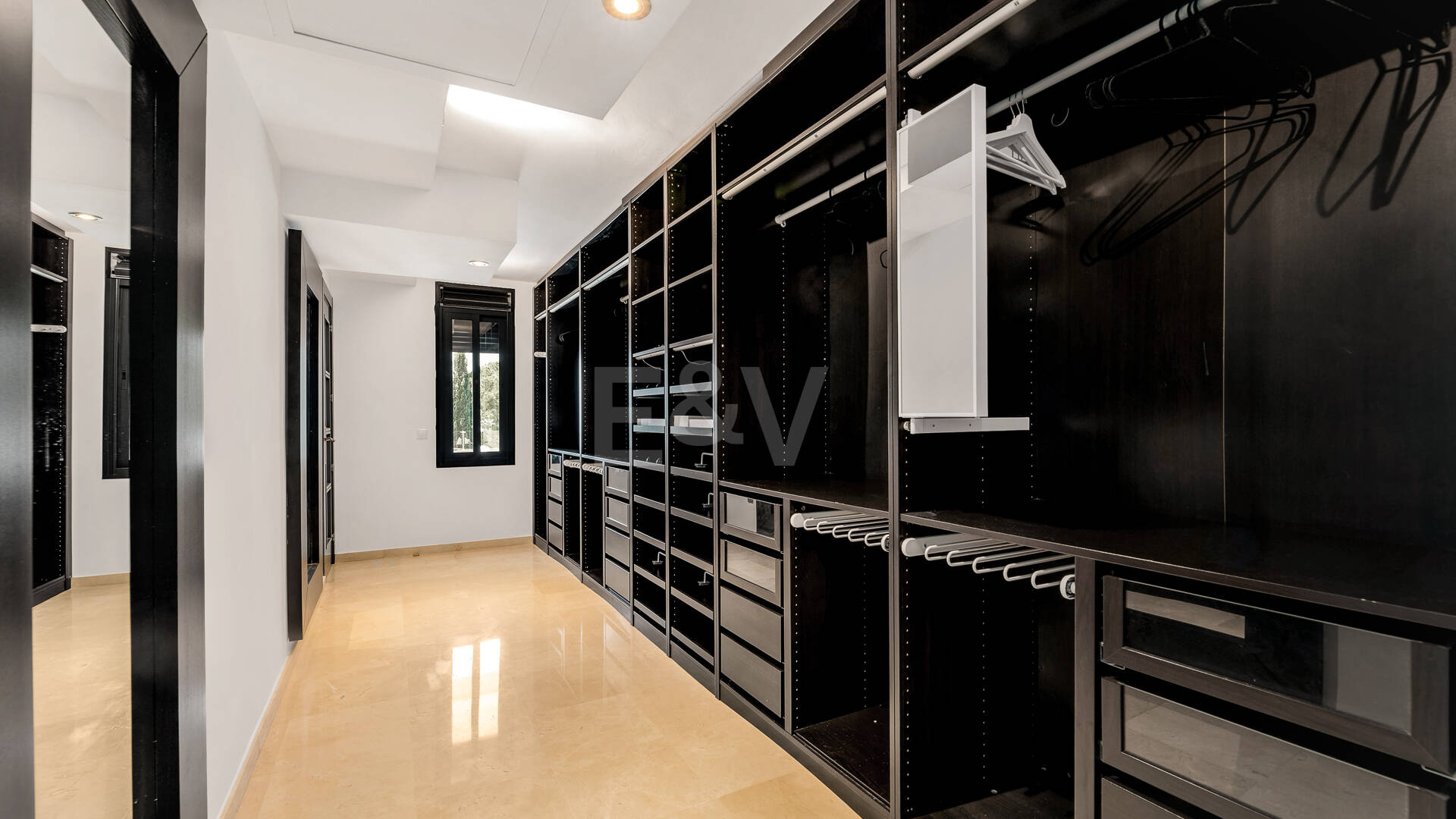 Magnifik Villa i Elviria med fantastisk havsutsikt