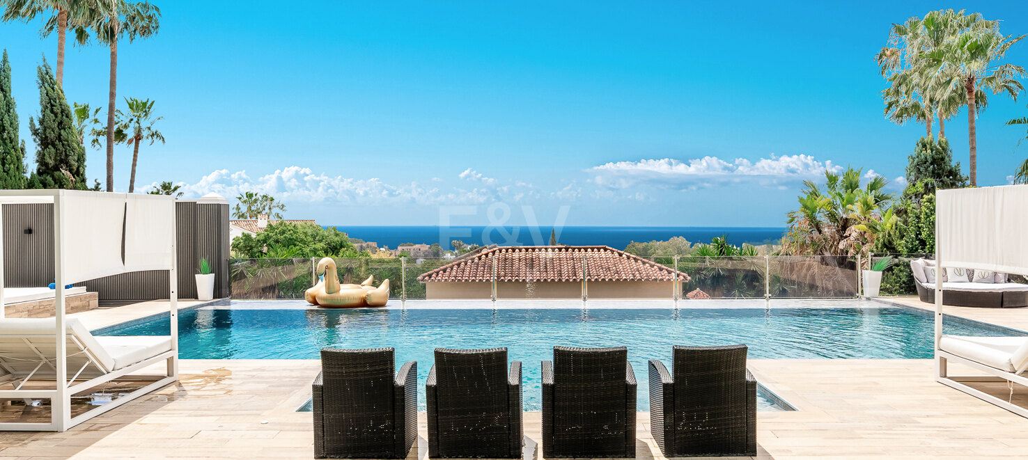 Magnificent Villa in Elviria with Stunning Sea Views