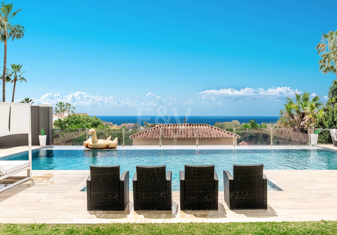 Magnífica villa in Elviria con impresionantes vistas al mar