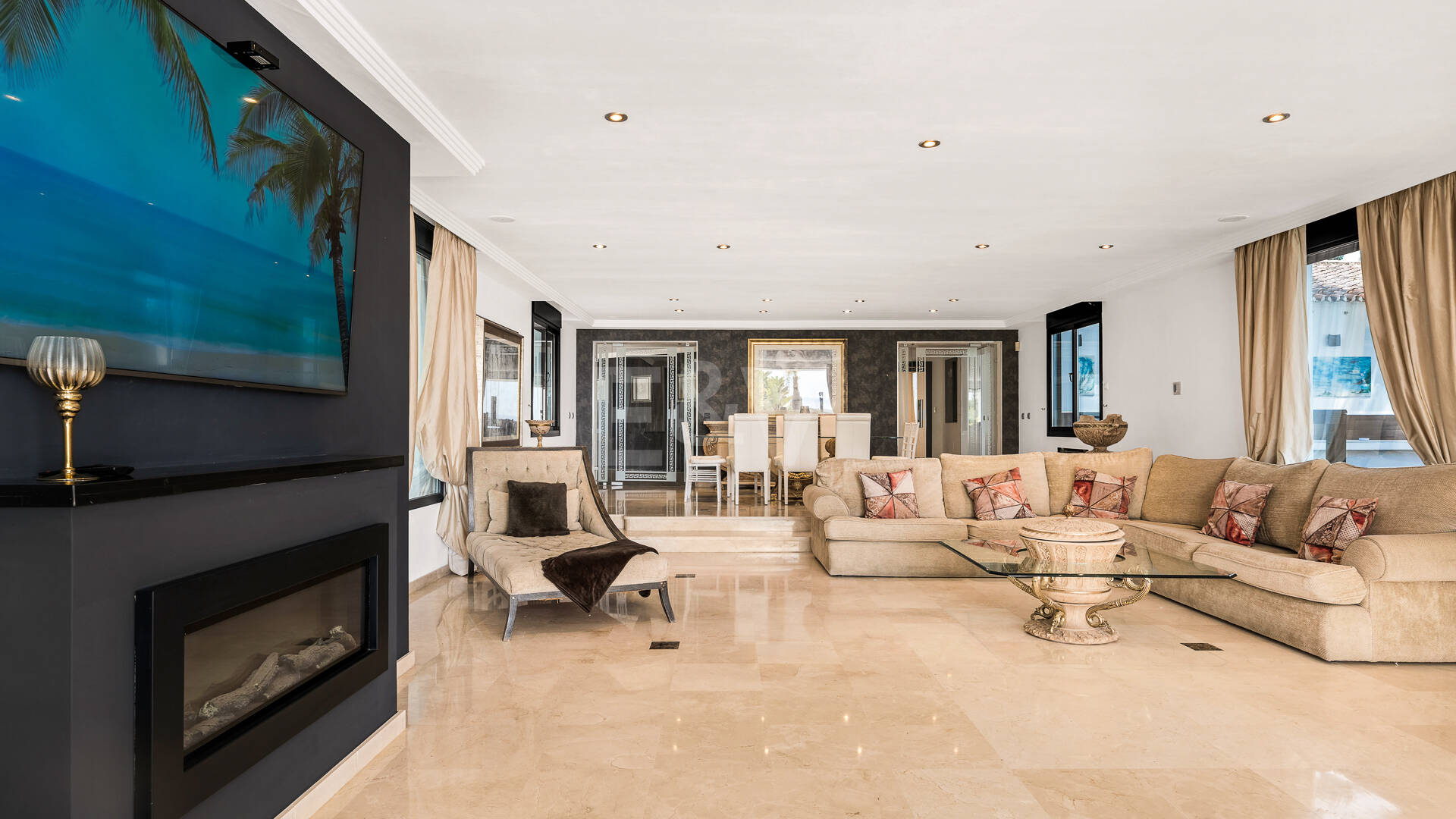 Herrliche Villa in Elviria mit einem fantastischen Meerblick