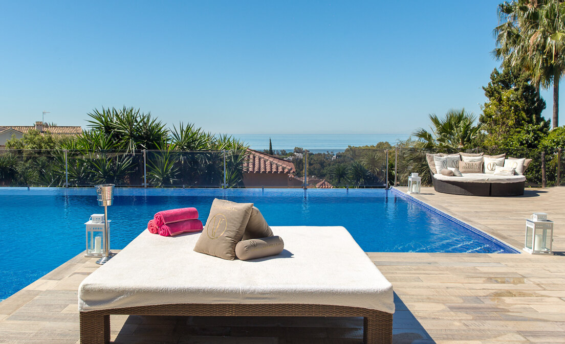 Herrliche Villa mit einem fantastischen Meerblick in Elviria