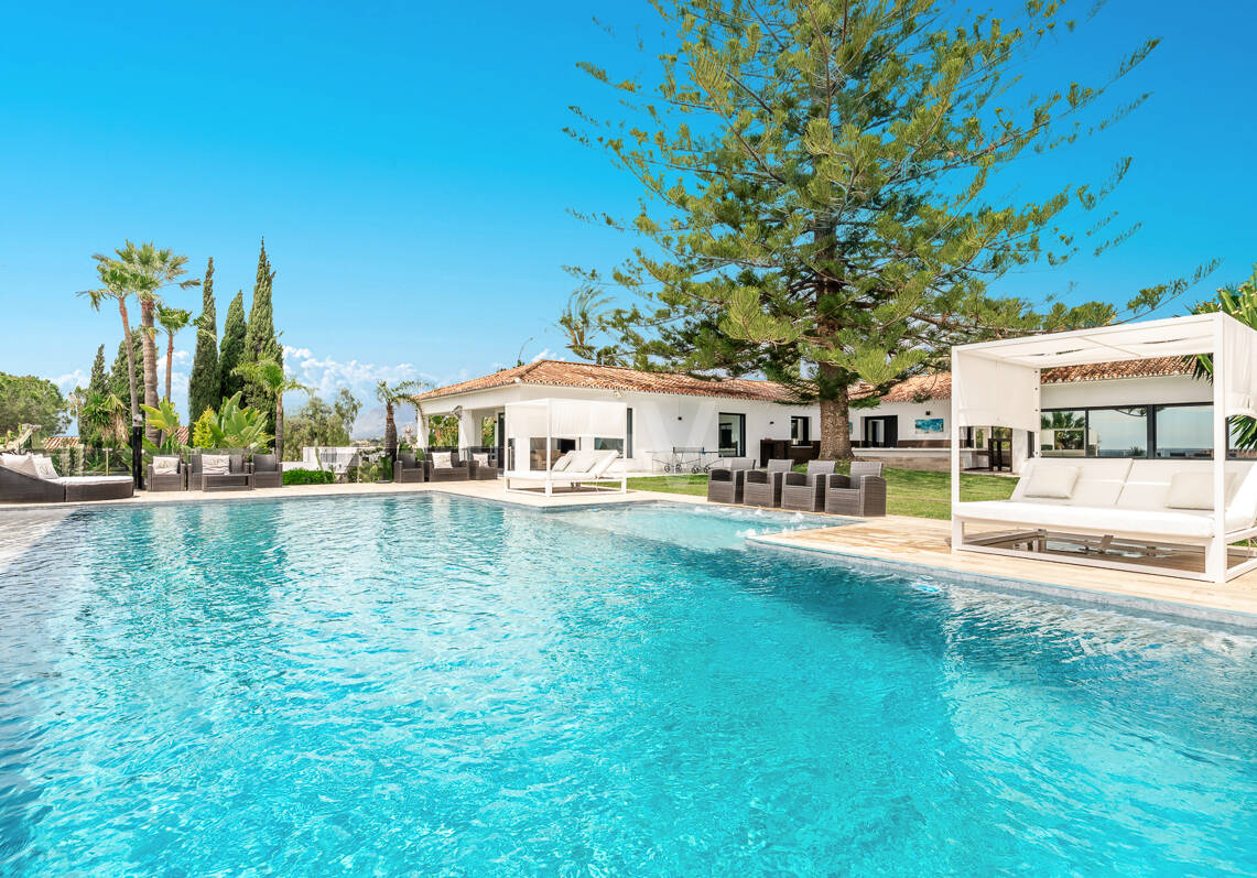 Magnífica villa in Elviria con impresionantes vistas al mar