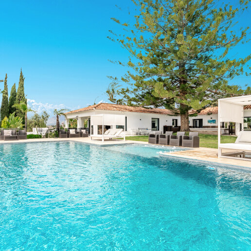 Magnificent Villa in Elviria with Stunning Sea Views
