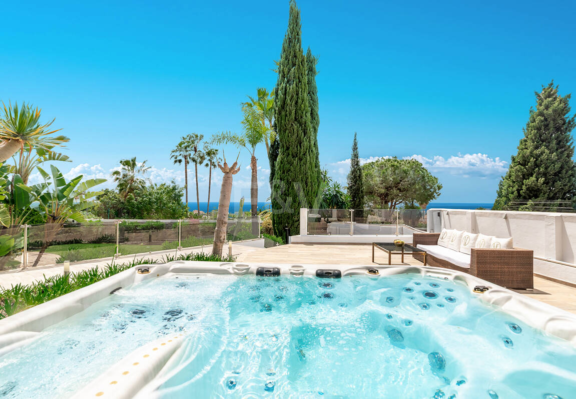Magnifik Villa i Elviria med fantastisk havsutsikt