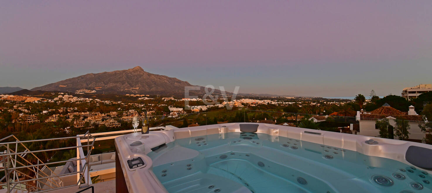 Villa contemporaine avec vue panoramique