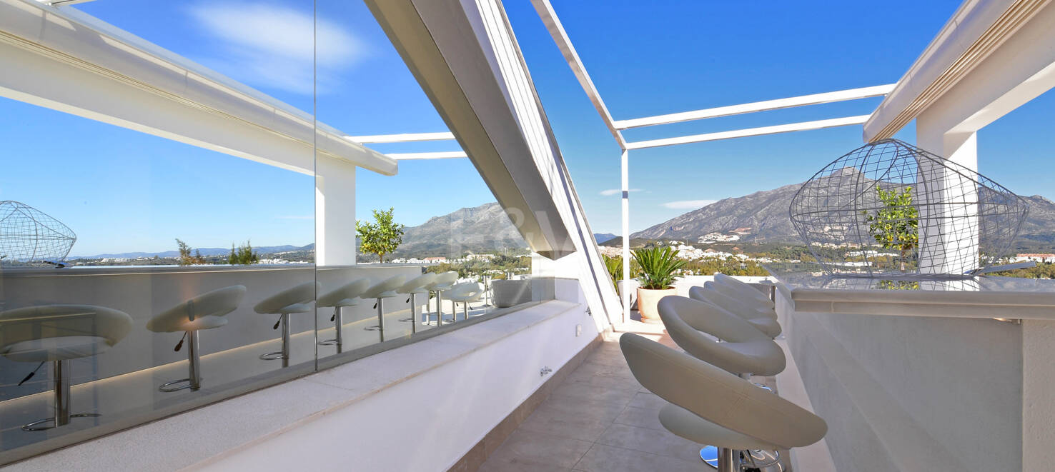 Villa contemporaine avec vue panoramique