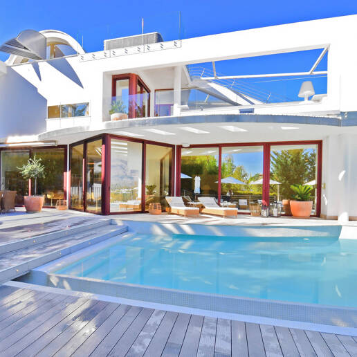 Villa contemporaine avec vue panoramique