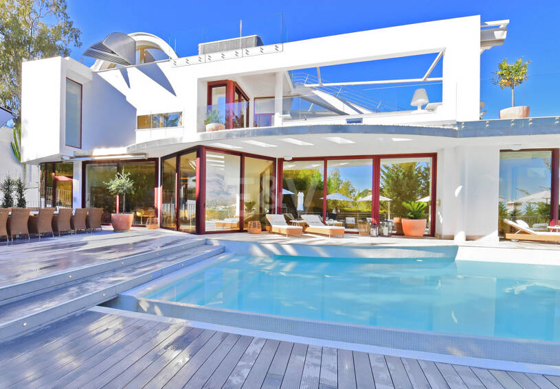 Moderne Villa mit Panoramablick.