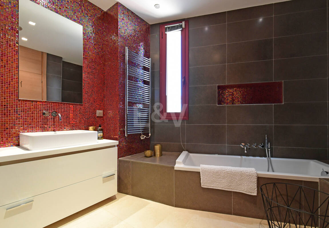 Moderne Villa mit Panoramablick.