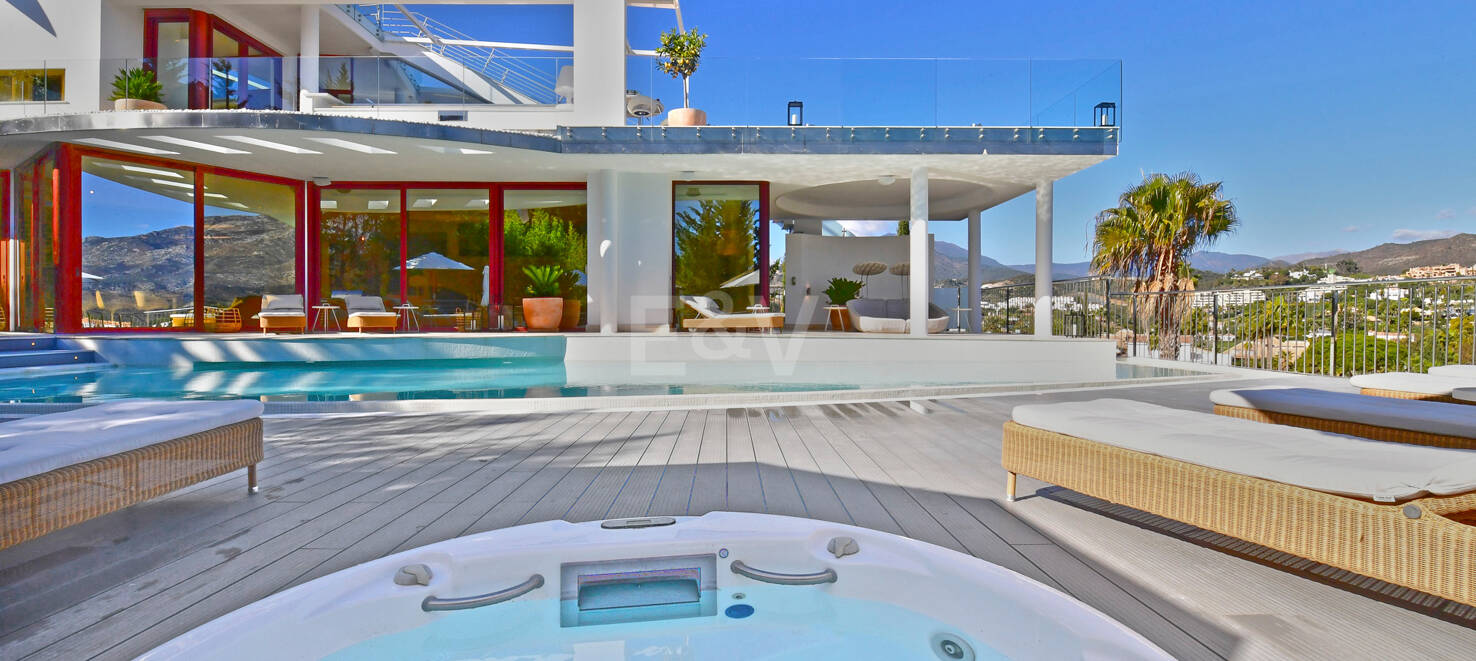 Villa contemporaine avec vue panoramique