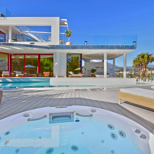 Villa contemporaine avec vue panoramique