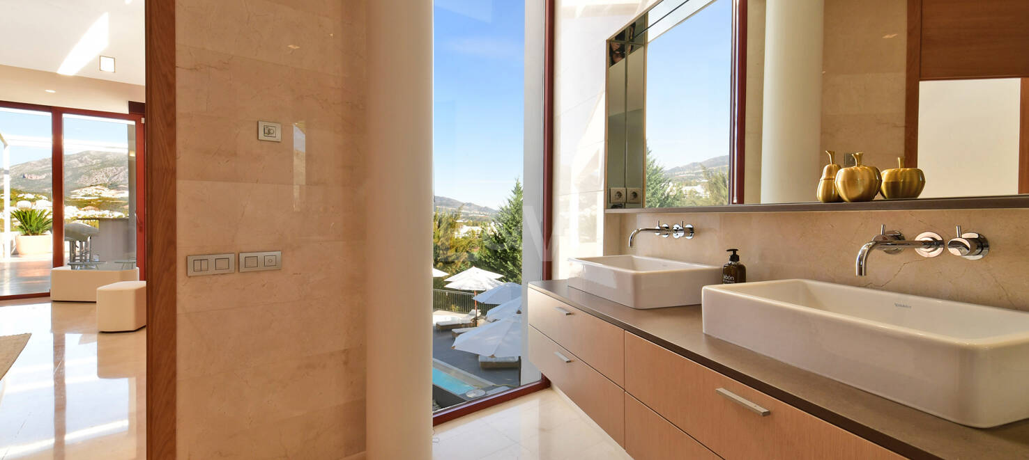 Villa contemporaine avec vue panoramique