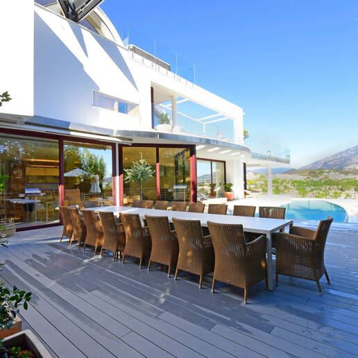 Villa contemporaine avec vue panoramique
