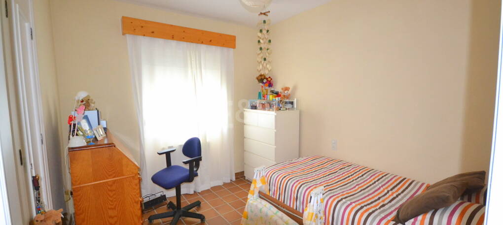 Villa with Large Plot in El Rosario