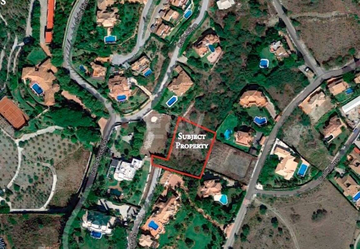 Plot of 2.048 sqm with project in Paraiso Alto