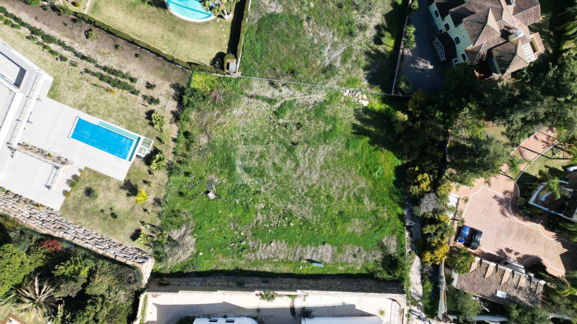 Tomt med projekt i Paraiso Alto, Benahavis