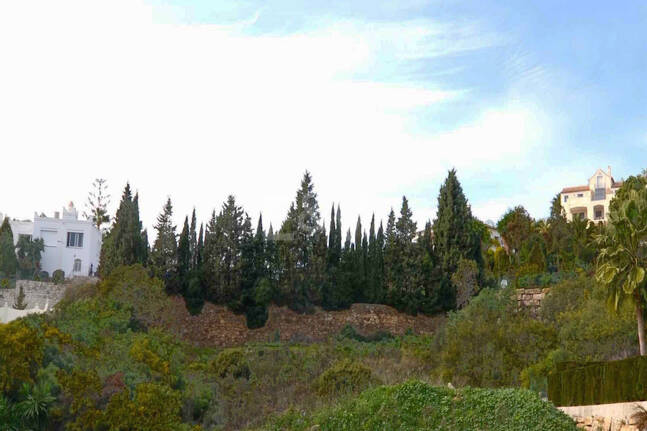 Plot of 2.048 sqm with project in Paraiso Alto