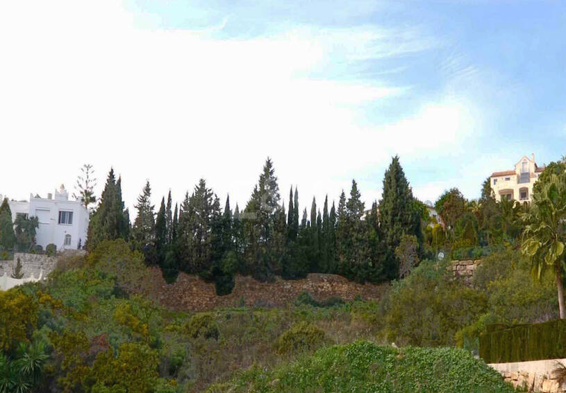 Plot of 2.048 sqm with project in Paraiso Alto