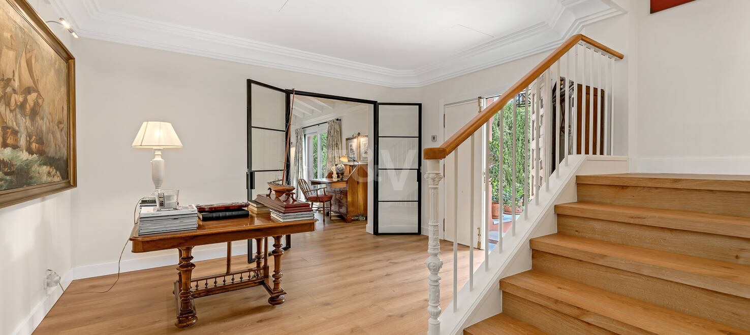 Familj Villa i Altos de Puente Romano. Pris från 12 000 euro per vecka.