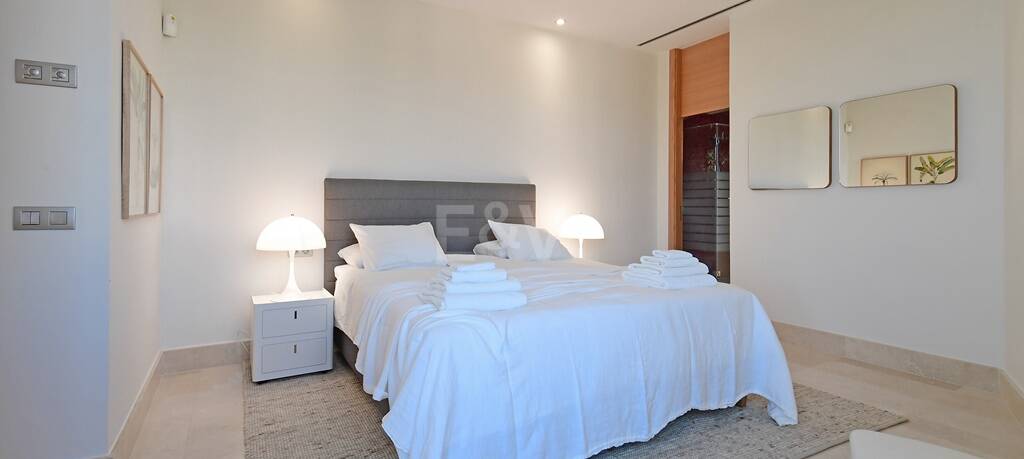 Modern villa med panoramautsikt, Nueva Andalucía