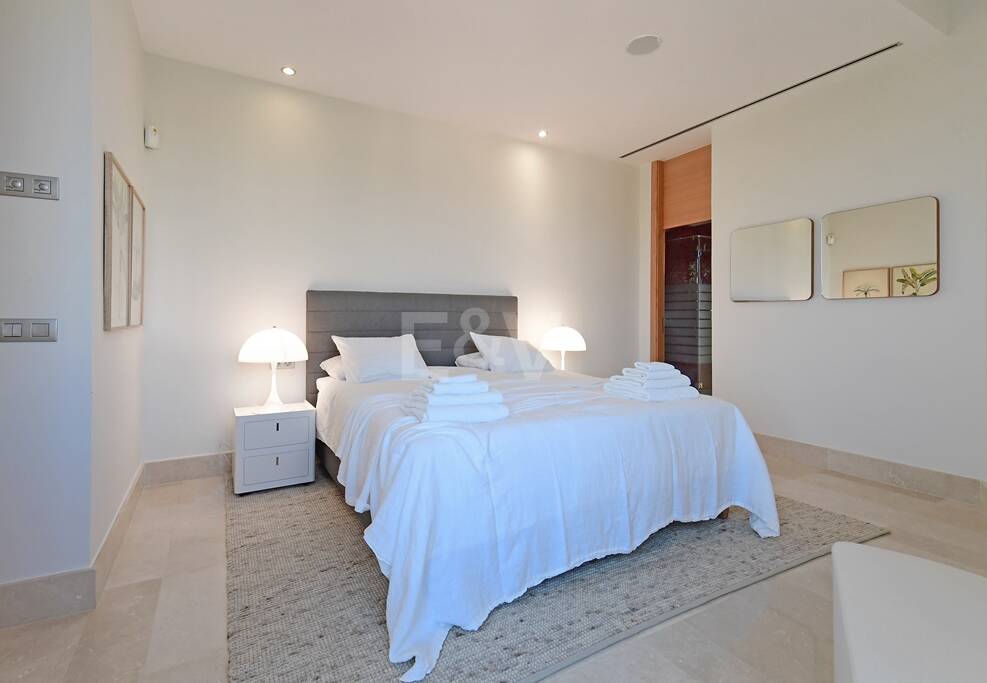 Modern villa med panoramautsikt, Nueva Andalucía