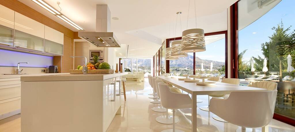 Modern villa med panoramautsikt, Nueva Andalucía