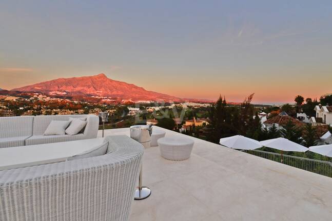 Modern villa med panoramautsikt, Nueva Andalucía