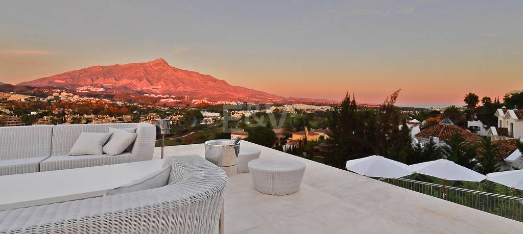 Modern villa med panoramautsikt, Nueva Andalucía