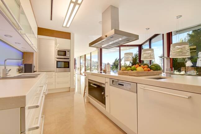 Modern villa med panoramautsikt, Nueva Andalucía