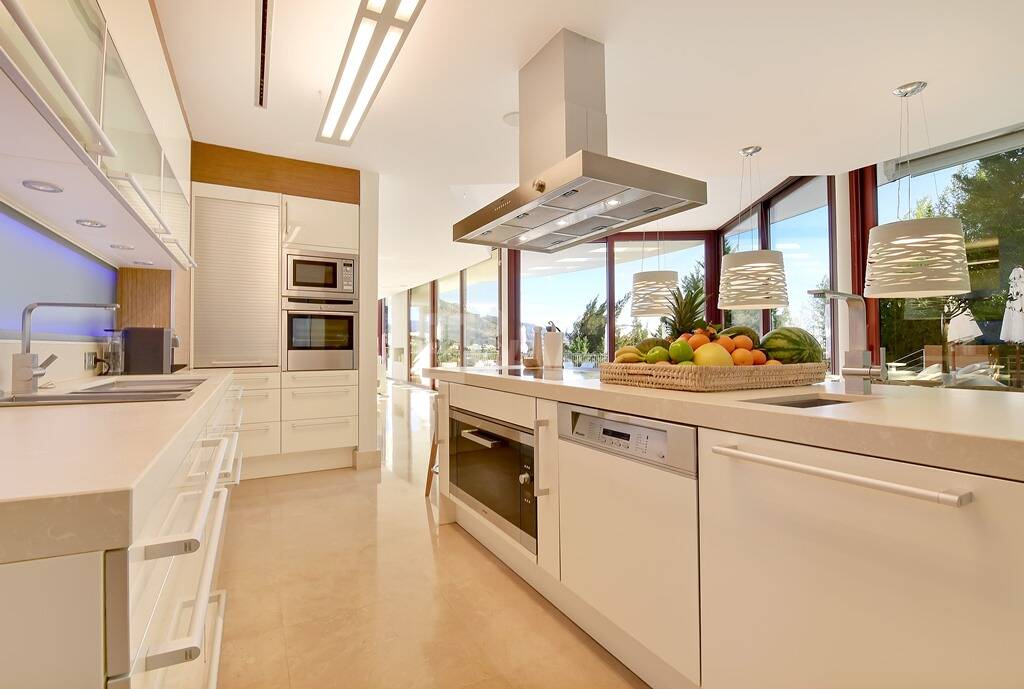 Modern villa med panoramautsikt, Nueva Andalucía